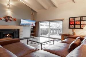 Condo with Hot Tub Free Garage Parking Apartments, Vail