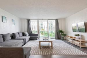 Ocean Reserve Condominium Apartments, Sunny Isles Beach