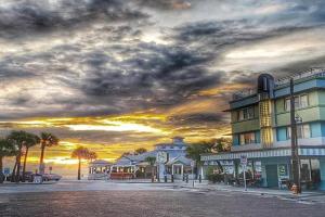 Palm Pavilion Inn, Clearwater Beach