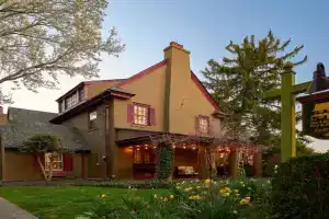 The Bed and Breakfast Mini-hotel, Lancaster