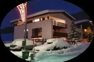 Chasa Miramont Apartments, Samnaun