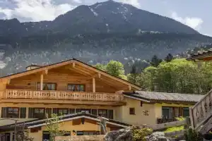 Haus Franz und Haus Antje Apartments, Schonau am Konigssee
