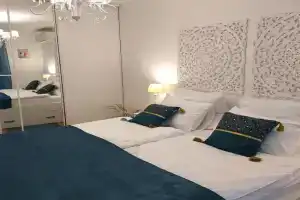 Beachfront Fontana 20 Apartments, Budva