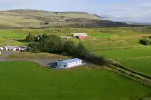 Selfell Guesthouse by Stay in Iceland, Kalfafell