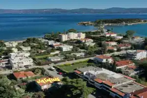 jasmine apartments, Eretria