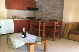 Apartments Gregory & George, Hanioti