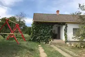Szende Apartman, Villany