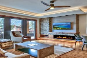Zalanta 221 Apartments, Stateline