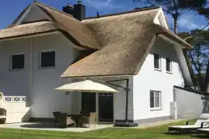 Reetdachhaus 8 Auf Usedom Guest house, Ahlbeck