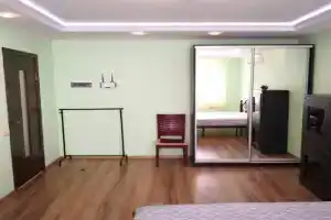 na Oboloni Apartments, Kiev