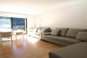 Genciana Estudio en el Tarter, zona Grandvalira, Ransol