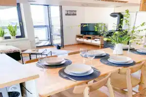 Sea and city view apartment with sauna and balcony, Parnu