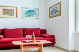 Apartment Ruby, Split