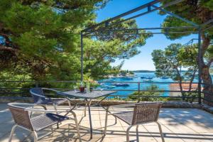 Sunny Days ''Sara'' - ZF Apartments, Hvar