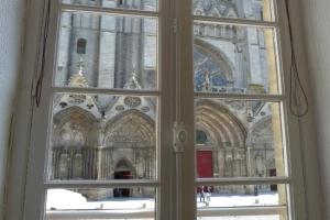 Parvis de la cathédrale de vue directe Apartments, Bayeux
