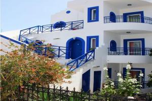 Psaras Apartments, Stalis