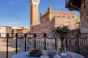 Residenza d'Epoca " Il Campo" by FrancigenaApartments, Siena