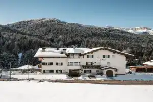 Residence As'Odei Apartments, San Cassiano