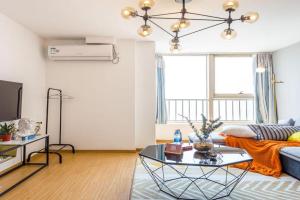 SuZhou GuSu ·Shimao Life Square·ShiHu Scenic Area·ShangFangShan Forest Park· Locals Apartment 00151960, Suzhou