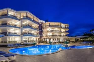 Semeen hotel Adena, Chernomorets