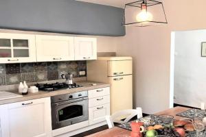 THE BLUE LODGE-cozy flat close to Piazza del Campo, Siena