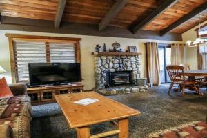 Horizons Condo 4 #166 Apartments, Mammoth Lakes