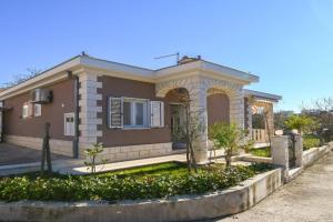 House VesnaD, Poljica