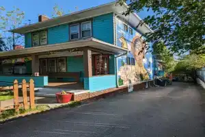 Bon Paul & Sharky's Hostel, Asheville