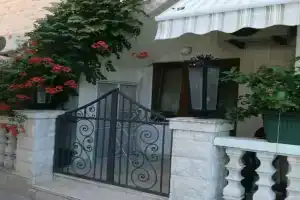 Romana 1 Apartments, Tivat