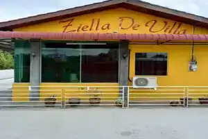 Ziella De Villa, Pantai Tengah
