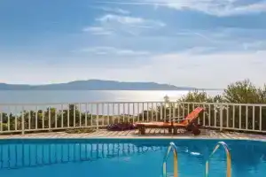 Three-Bedroom Apartment In Podaca, Gradac