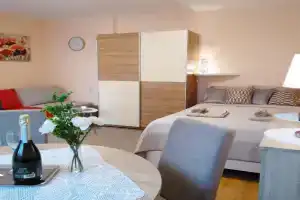 Sunray Studio Apartment, Zagreb