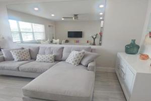 Pompano Beach Hidden Gem Apartments, Pompano Beach