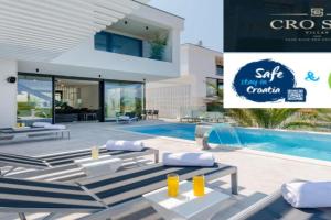 Luxury Villa, Sutivan