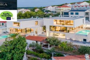 Luxury Villa Complex, Sutivan