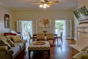 Beautiful 6 Bed, 5 Bath Historic Home Mini-hotel, Savannah