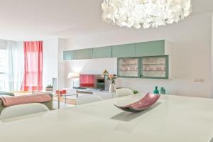 Cálido apartamento con piscina en Barcelona, Sabadell