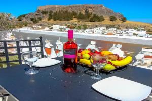 Domna Studios, Lindos