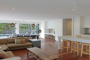 Lantana Beach House - 77 Butler Street, Byron Bay