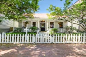 Waldburg Cottage, Savannah
