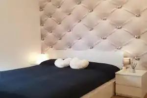 Bsuites trieste in centro storico con wifi, Padua