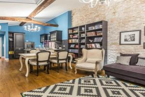 Delightful Carbonesi || The Place Bo Apartments, Bologna