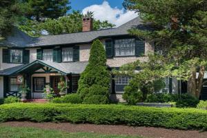 Pinecrest Bed & Breakfast Mini-hotel, Asheville