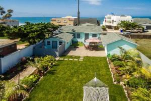 Pacific Bungalow in with Backyard & Tiny House, Carlsbad