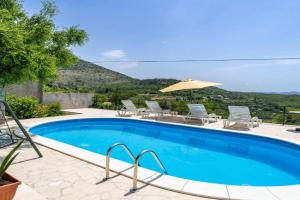 Stunning Home In With Wifi Guest house, Slano