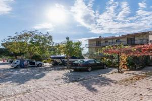 Apartments Mario, Tice