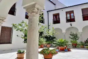 Pedro Lopez Free Parking Center Apartments, Cordoba