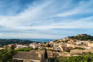 B-15 Apartments, Begur