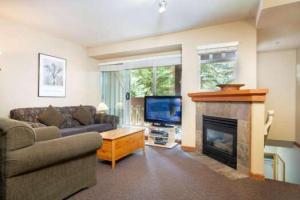 Sunpath by Outpost Guest house, Whistler