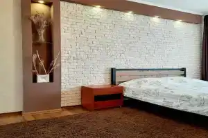 Staroyarmarkova s vidom na park i reku Apartments, Krivoy Rog